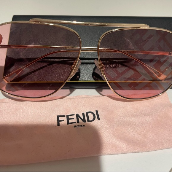 Fendi Pink Aviator Sunglasses - Picture 4 of 5